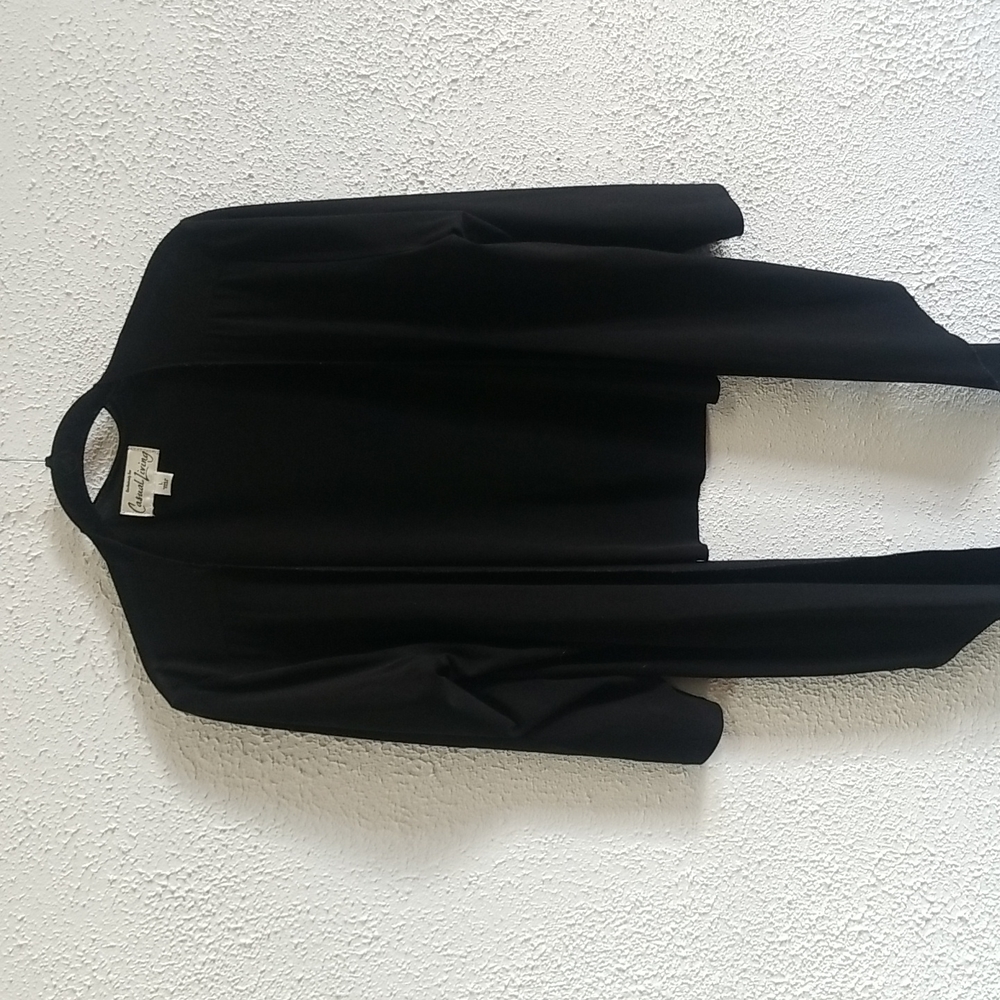 Black shrug